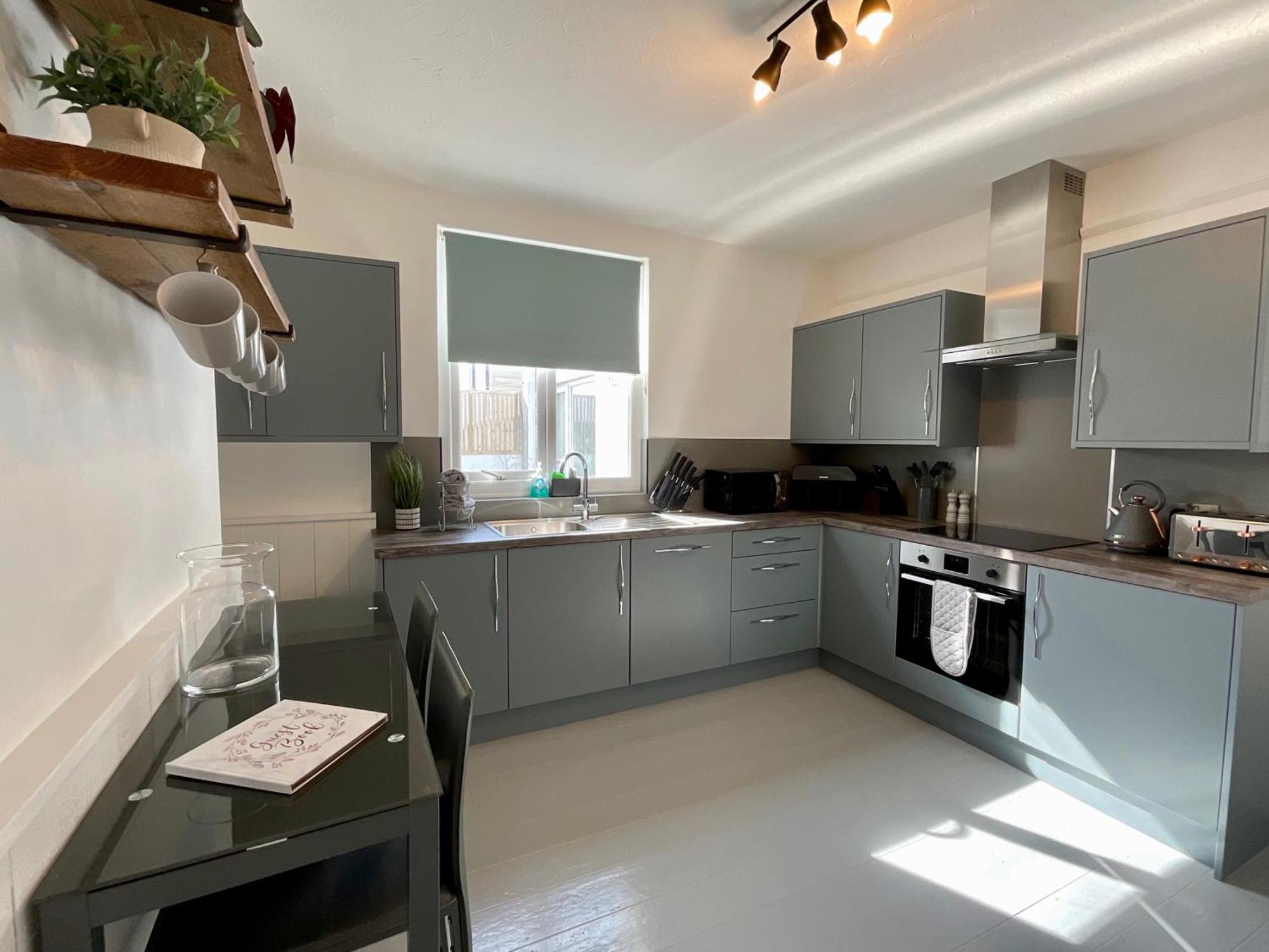 New Quay Large 5 Bed 3 Bath House 300 Meters From Beach And Restaurants מראה חיצוני תמונה