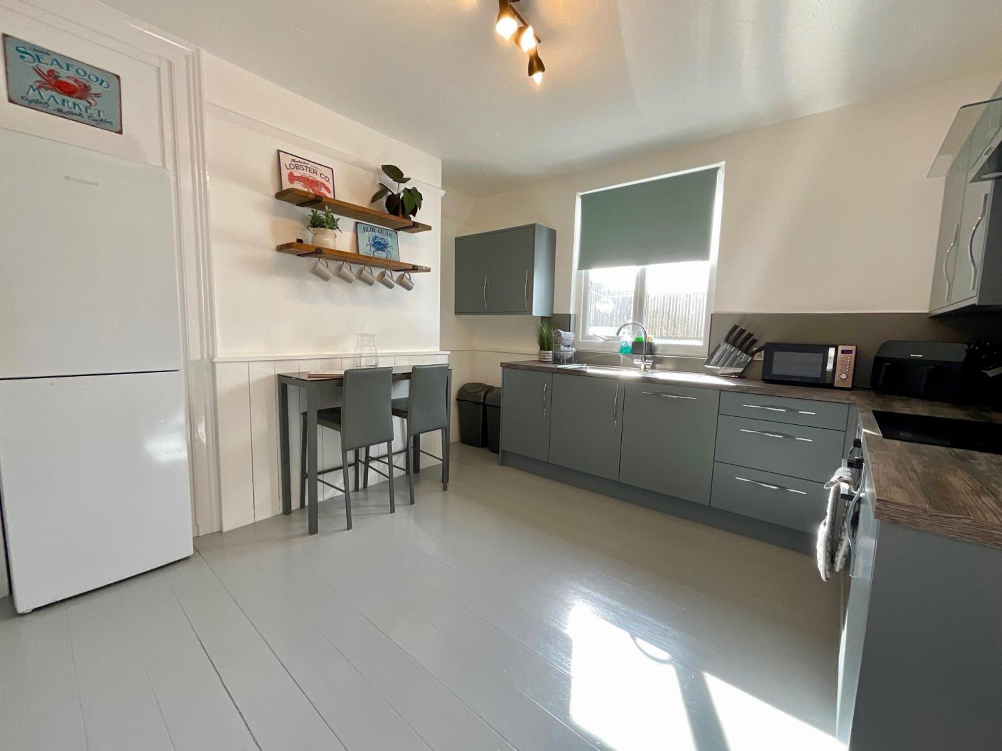 New Quay Large 5 Bed 3 Bath House 300 Meters From Beach And Restaurants מראה חיצוני תמונה